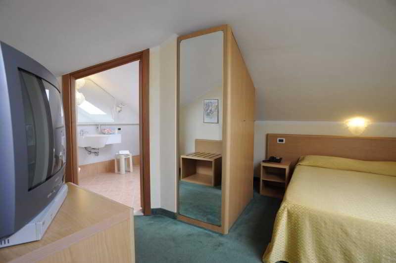 Hotel Russo Palace Venetië-Lido Buitenkant foto