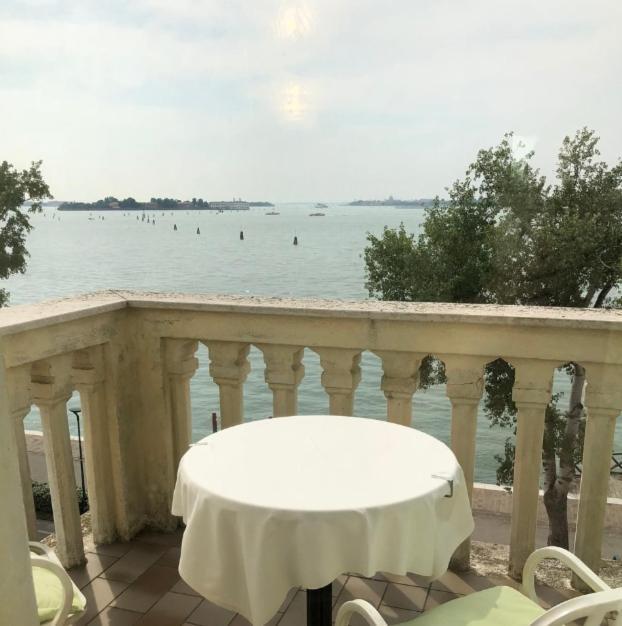 Hotel Russo Palace Venetië-Lido Buitenkant foto