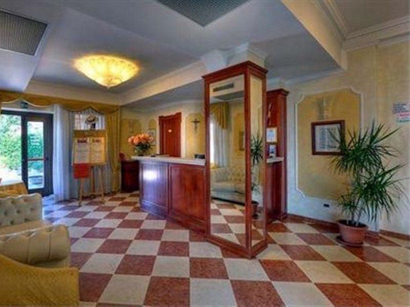 Hotel Russo Palace Venetië-Lido Buitenkant foto
