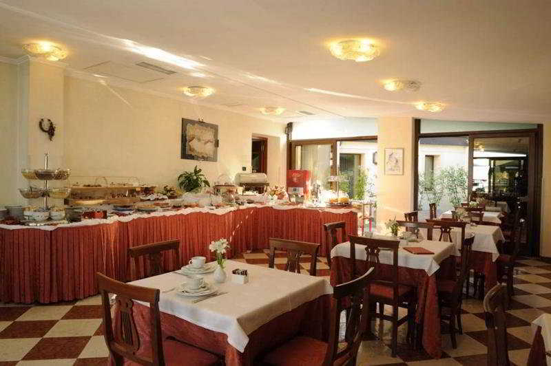 Hotel Russo Palace Venetië-Lido Buitenkant foto